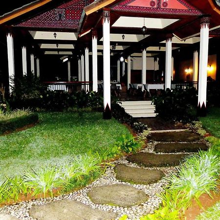 Toraja Torsina Hotel Рантепао Екстериор снимка